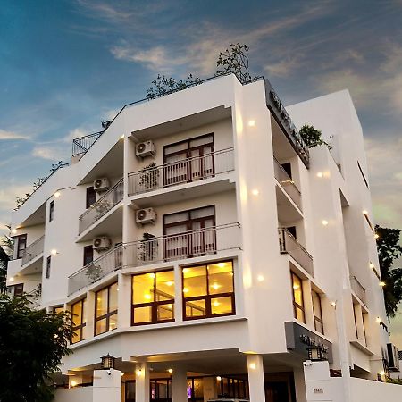 Grand 7 Hotel -Kesbewa Piliyandala Esterno foto