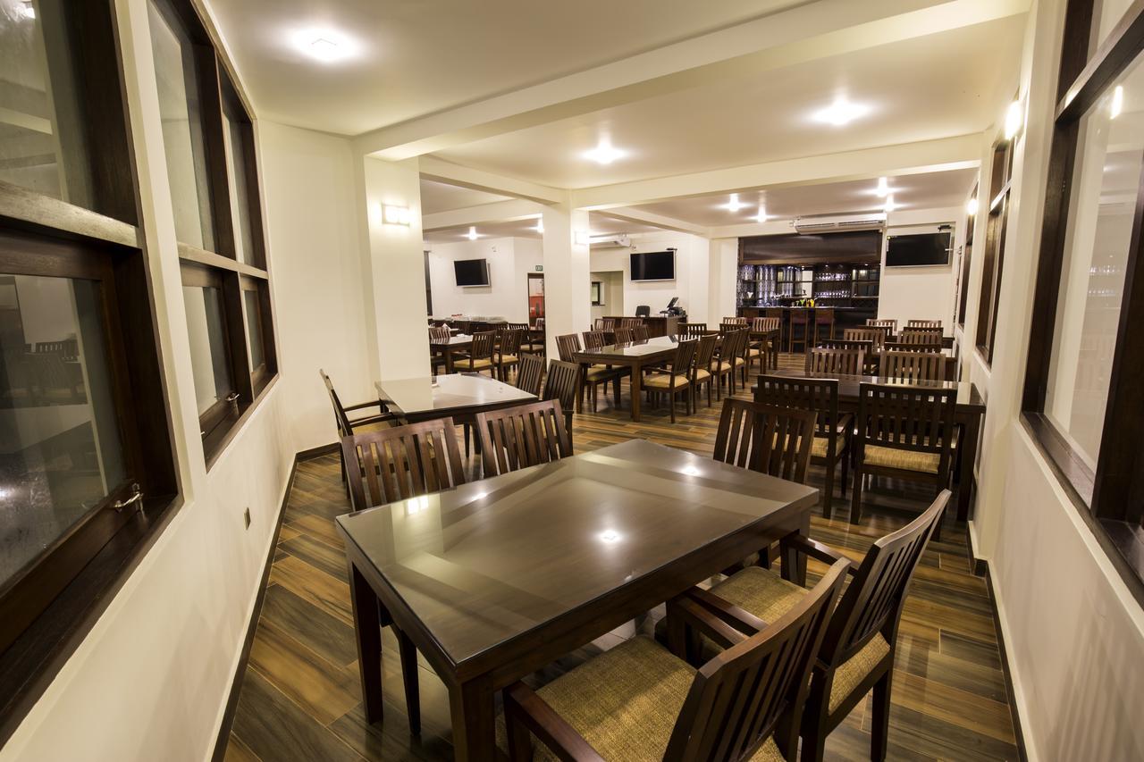 Grand 7 Hotel -Kesbewa Piliyandala Esterno foto
